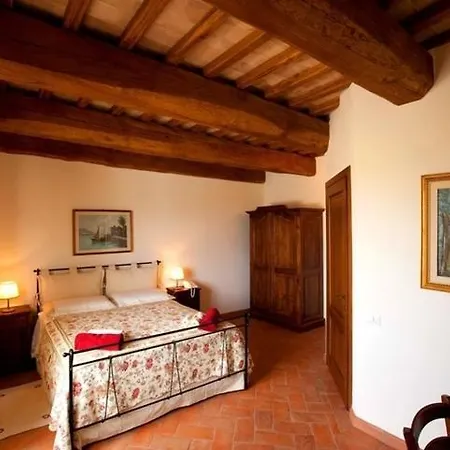 Podere Marcampo Alloggio per agriturismo Volterra